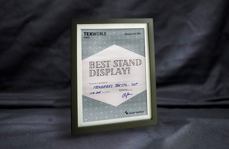 Mendres Tekstil Returned from Paris with an Award